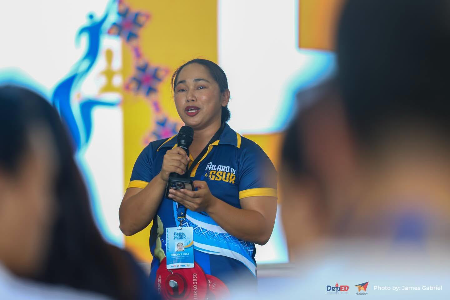 2026 Palarong Pambansa: Hidilyn Diaz beams with pride as kababayan, student finish 1-2 in inaugural weightlifting event