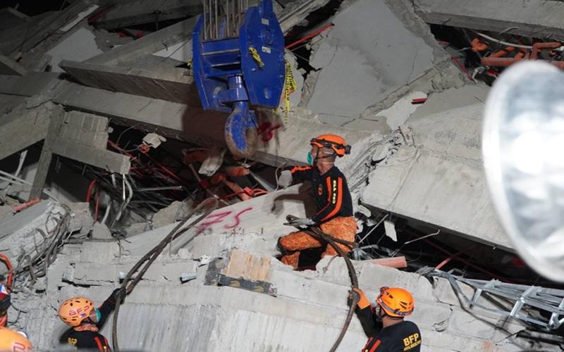 Body located from collapsed building in Angeles City on Thursday evening