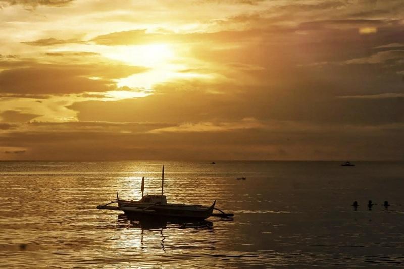 Cloudy skies, rains over Mindanao, Southern Leyte due to LPA trough