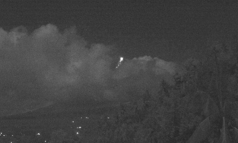 PHIVOLCS reports minor strombolian activity observed at Mayon Volcano crater