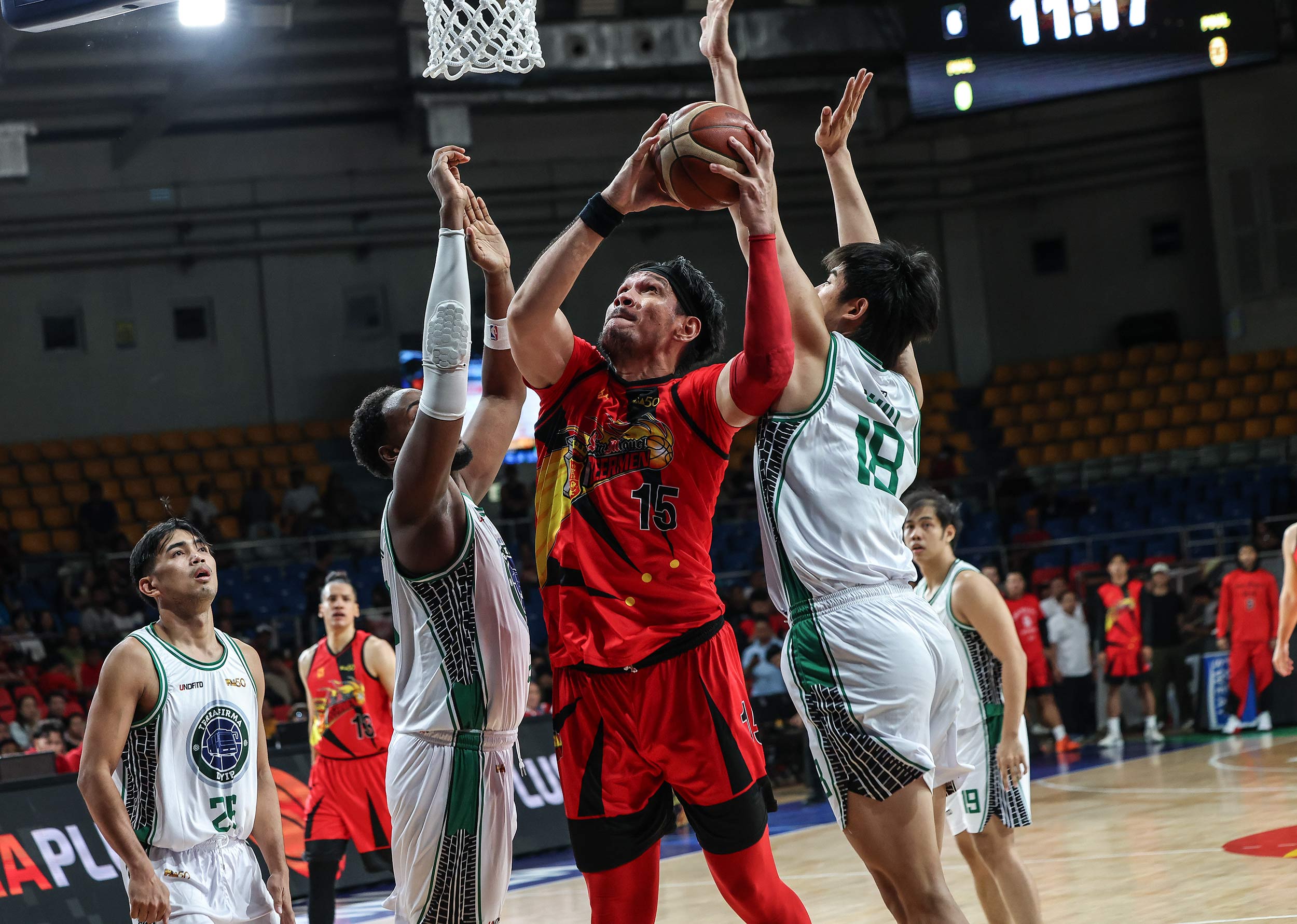 PBA: San Miguel slams door on Terrafirma to complete QF cast 