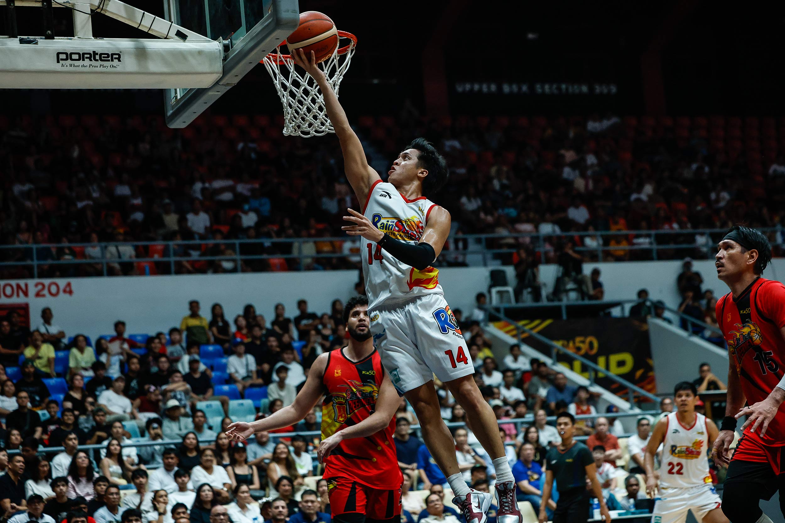 PBA: Andrei Caracut explodes as Rain or Shine ousts San Miguel to reach 5th straight semis 