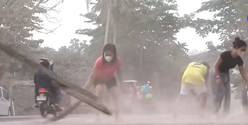 Over 50,000 families affected by Mayon's unrest --DSWD