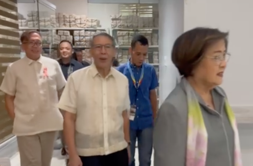 House lawmakers Leila de Lima, Chel Diokno, and Perci Cendaña on Friday maintained that the disclosure of bank transactions of Vice President Sara Dut
