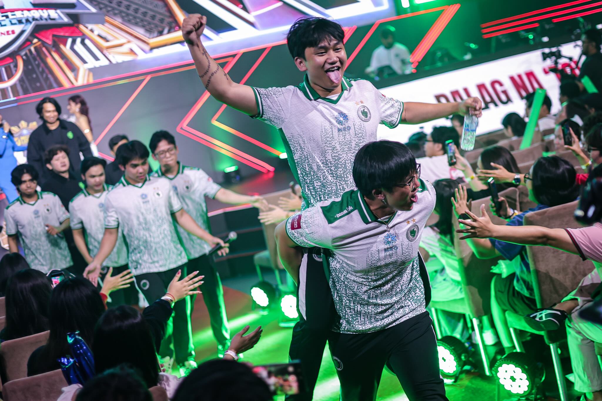 MPL: Team Liquid no longer unbeaten as Team Falcons pulls off massive reverse sweep