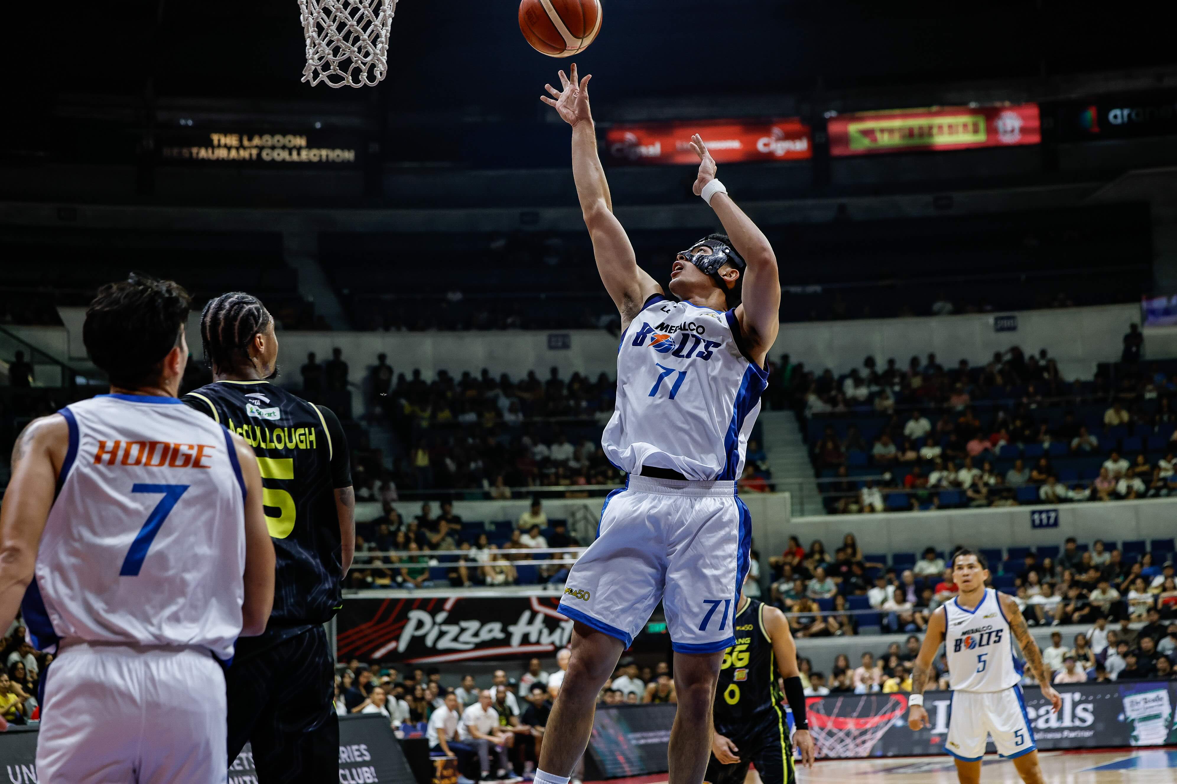 PBA: Cansino steps up as Meralco evens semis series vs TNT at 2-2
