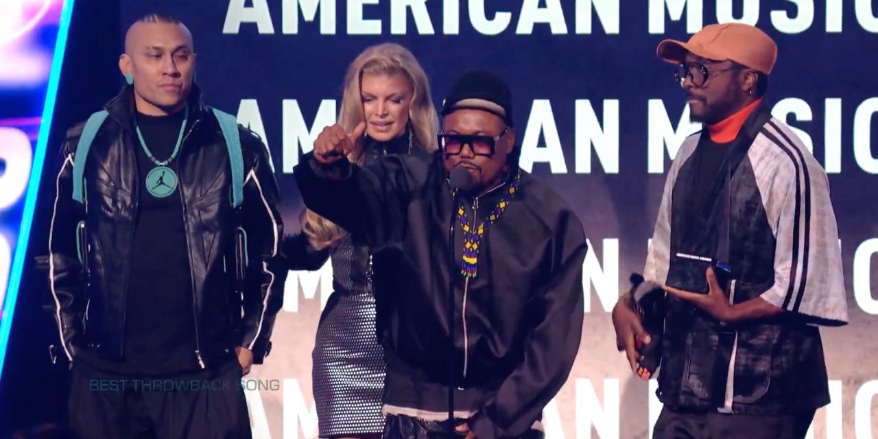 Black Eyed Peas reunite at AMAs, Apl.de.ap tells fans: 'Mahal ko kayo'