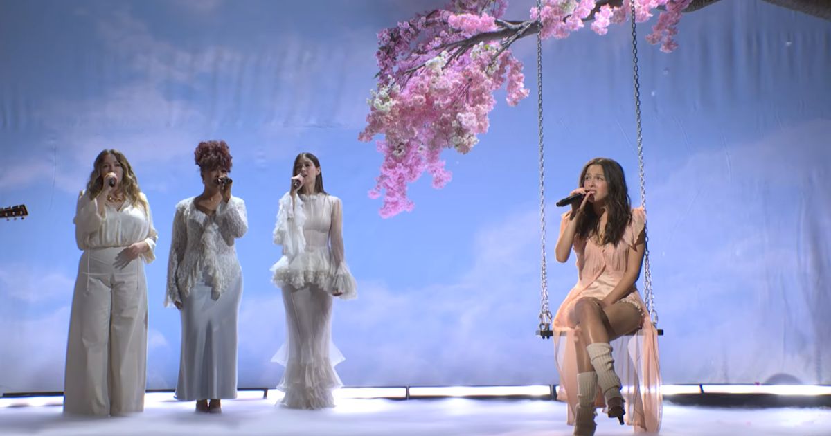 Olivia Rodrigo makes 'Saturday Night Live' debut; performs 'drop dead, 'begged'