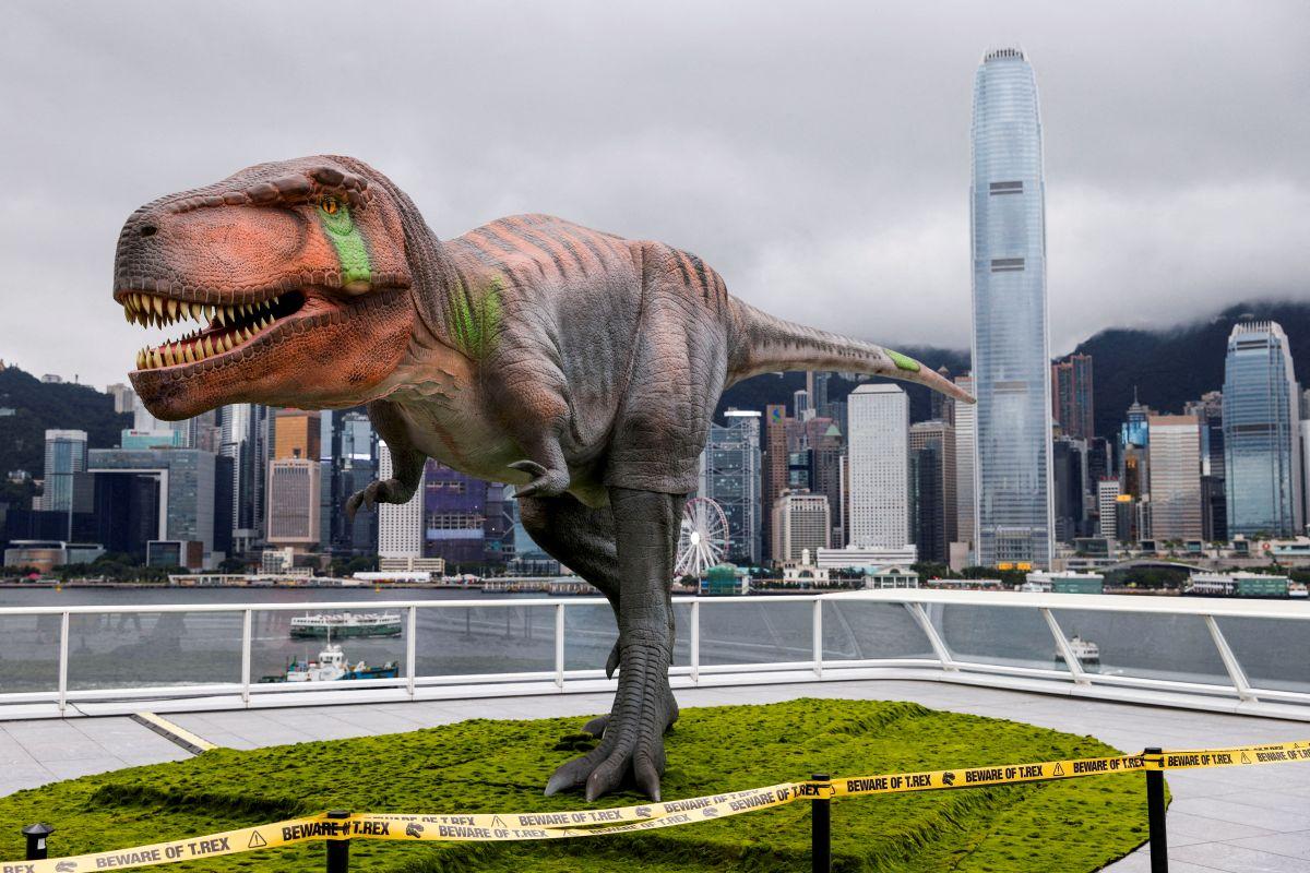 Here's how Tyrannosaurus ended up with a big head and small arms