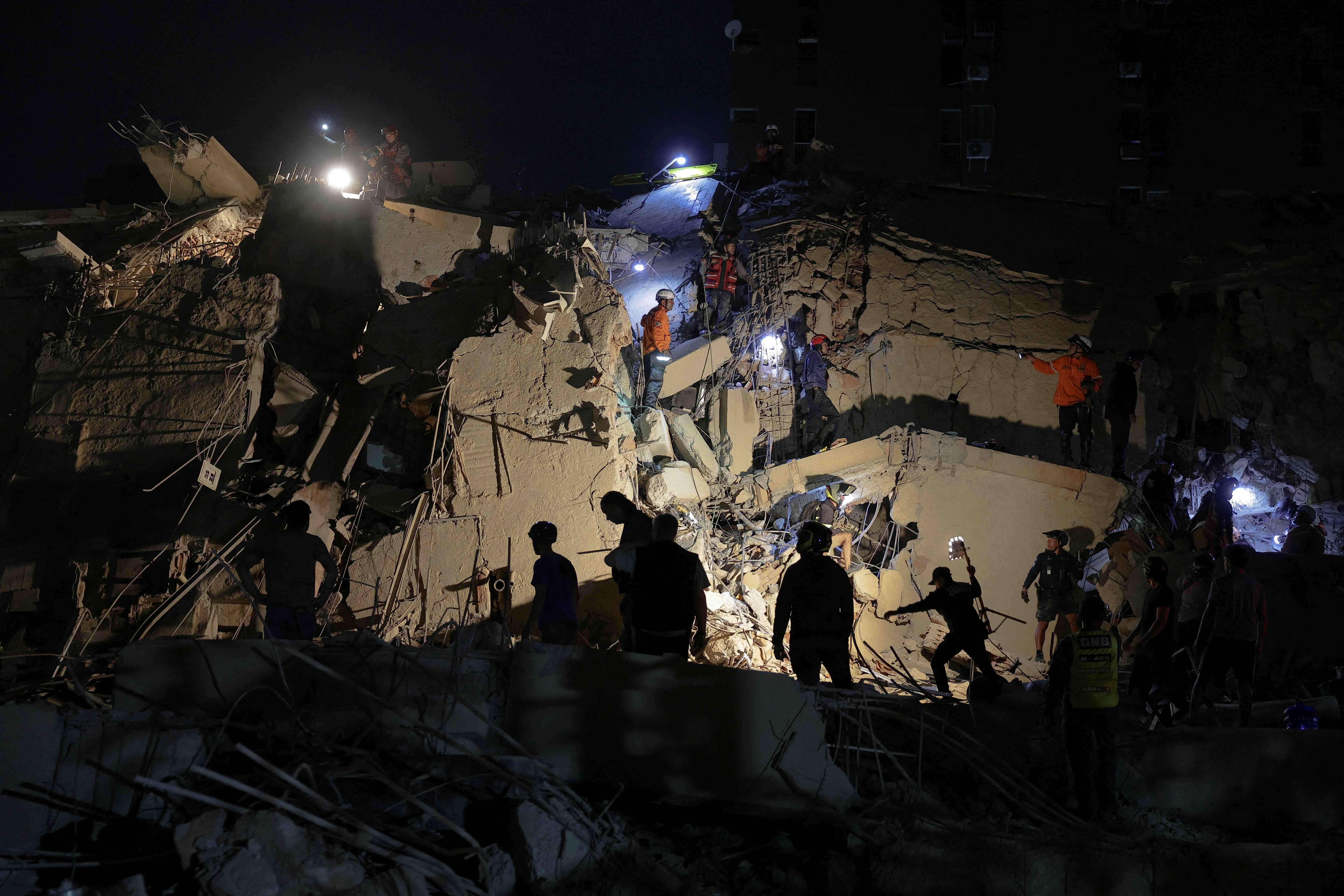 Rescue work underway after earthquakes rock Venezuela; 'high casualties' likely