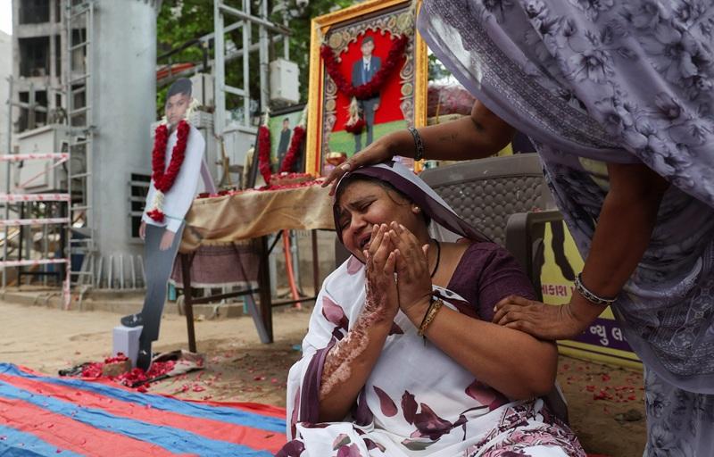 Victims' families mark Air India crash anniversary with prayers and tributes