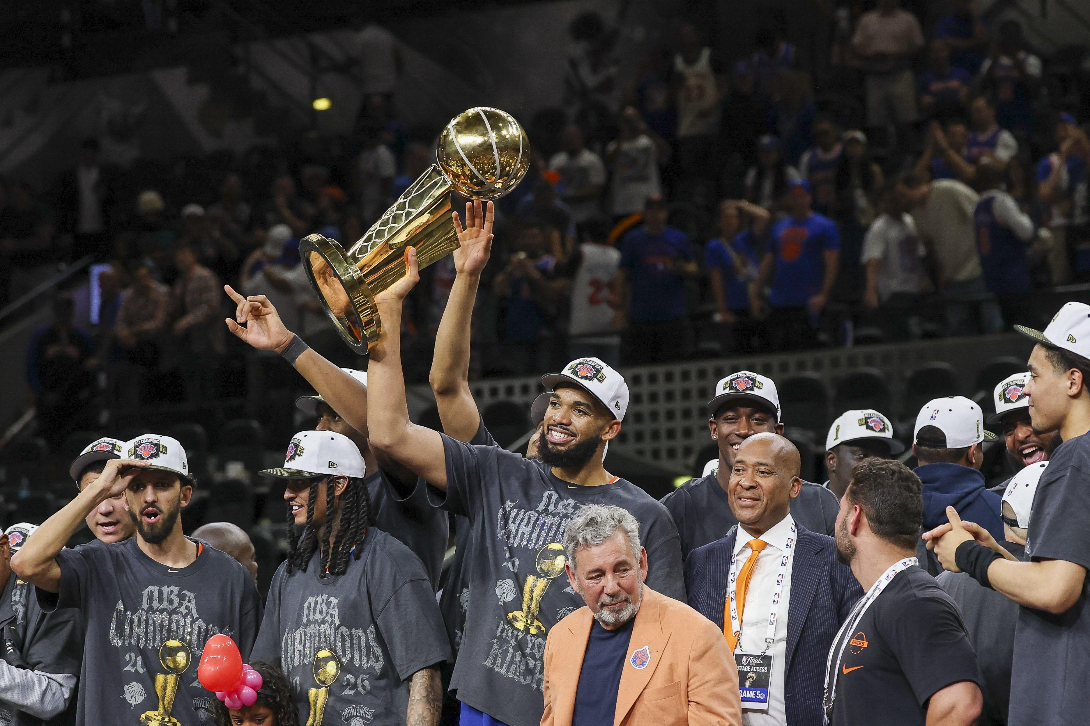 NBA: Knicks table contract talks for Karl-Anthony Towns, others