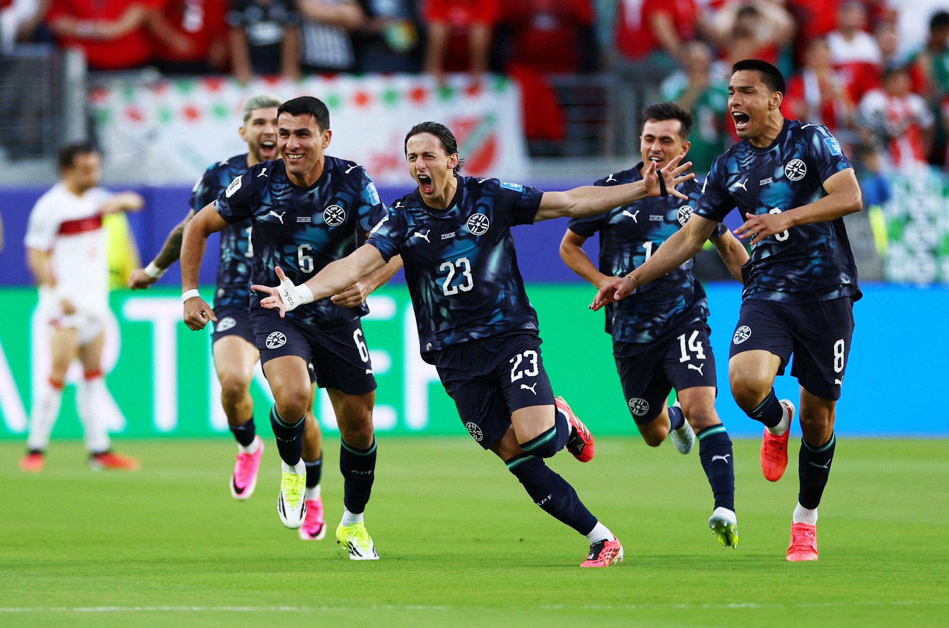 10-man Paraguay eke out win over 1-0 Turkey, still alive in FIFA World Cup