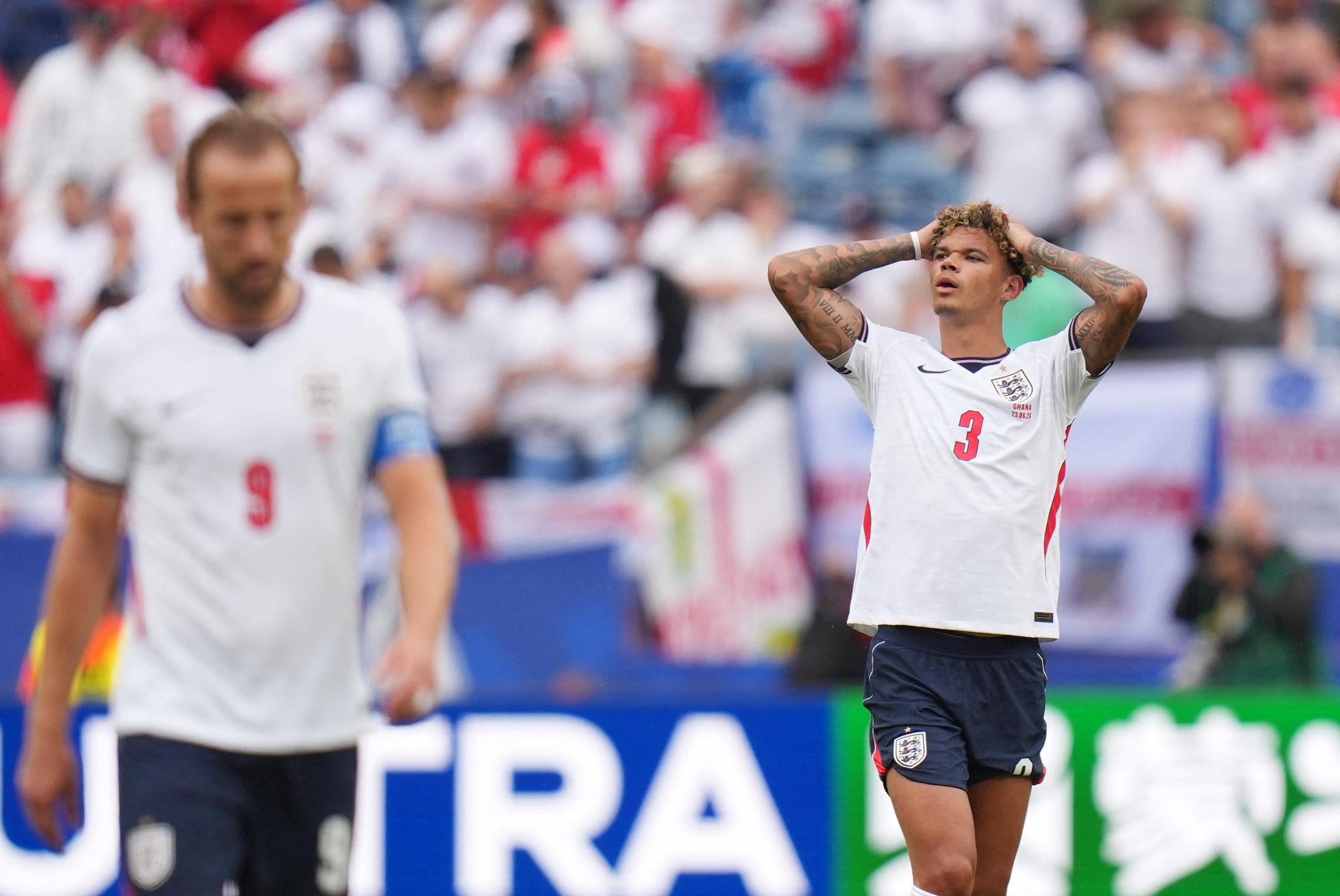 FIFA World Cup: Nico O'Reilly and Harry Kane of England
