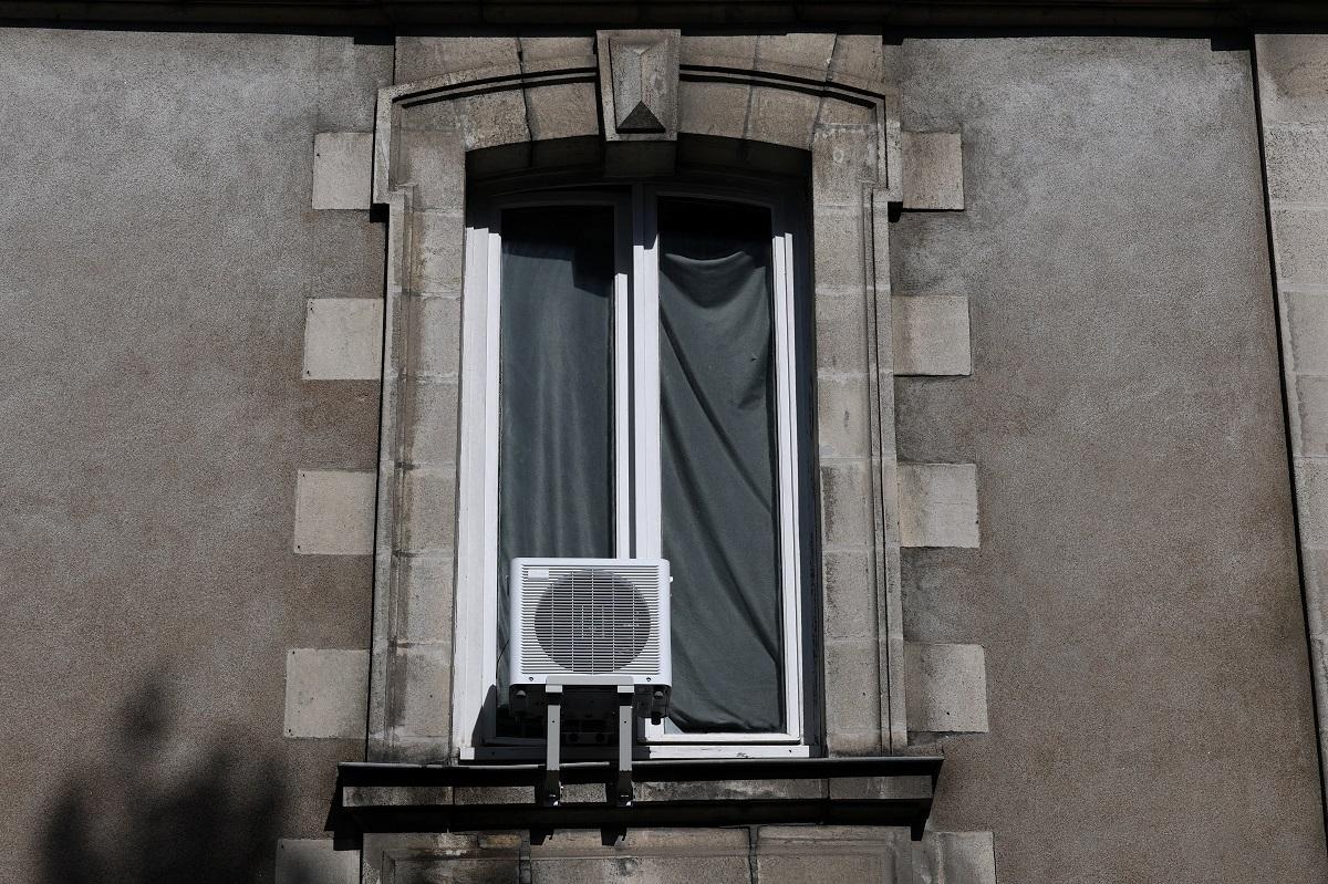 As Europe roasts in a heat wave, Asia’s aircon makers grab some cool cash