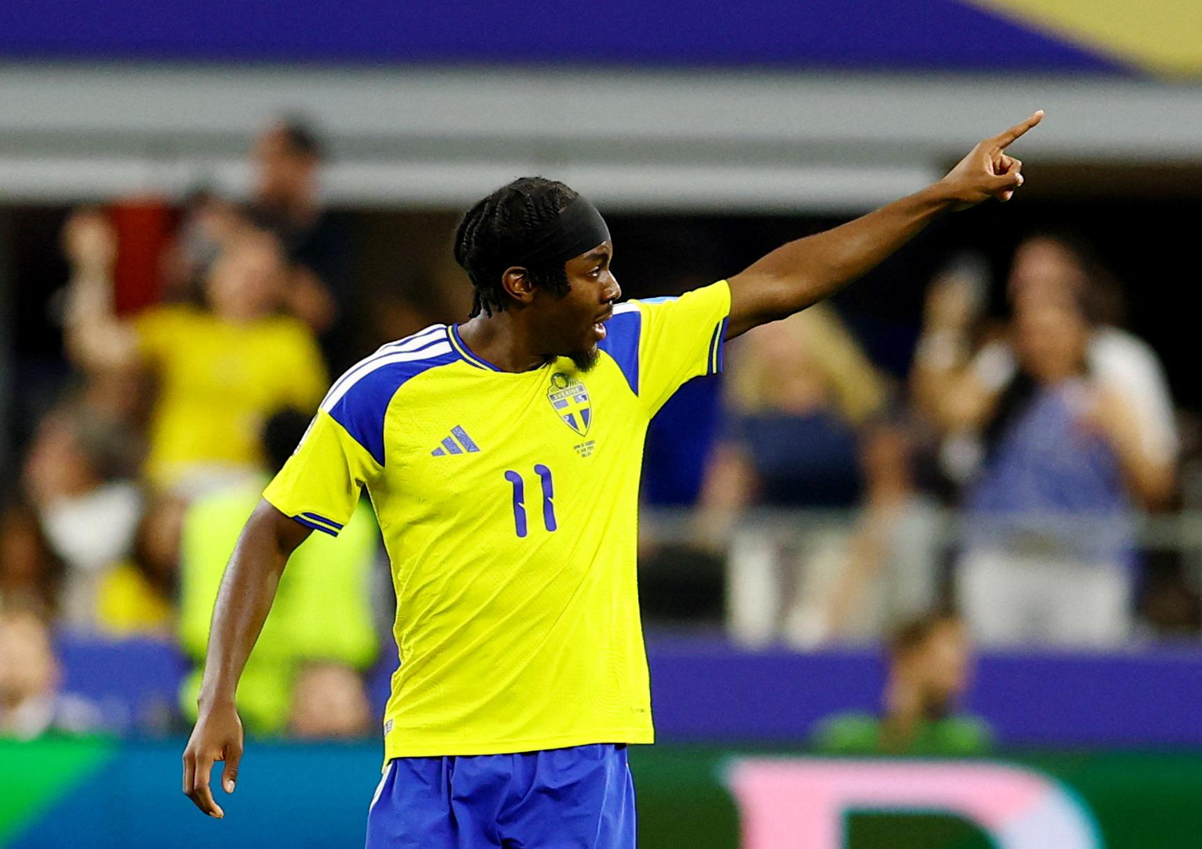 FIFA World Cup: Sweden's Elanga earns draw with Japan to keep their World Cup alive