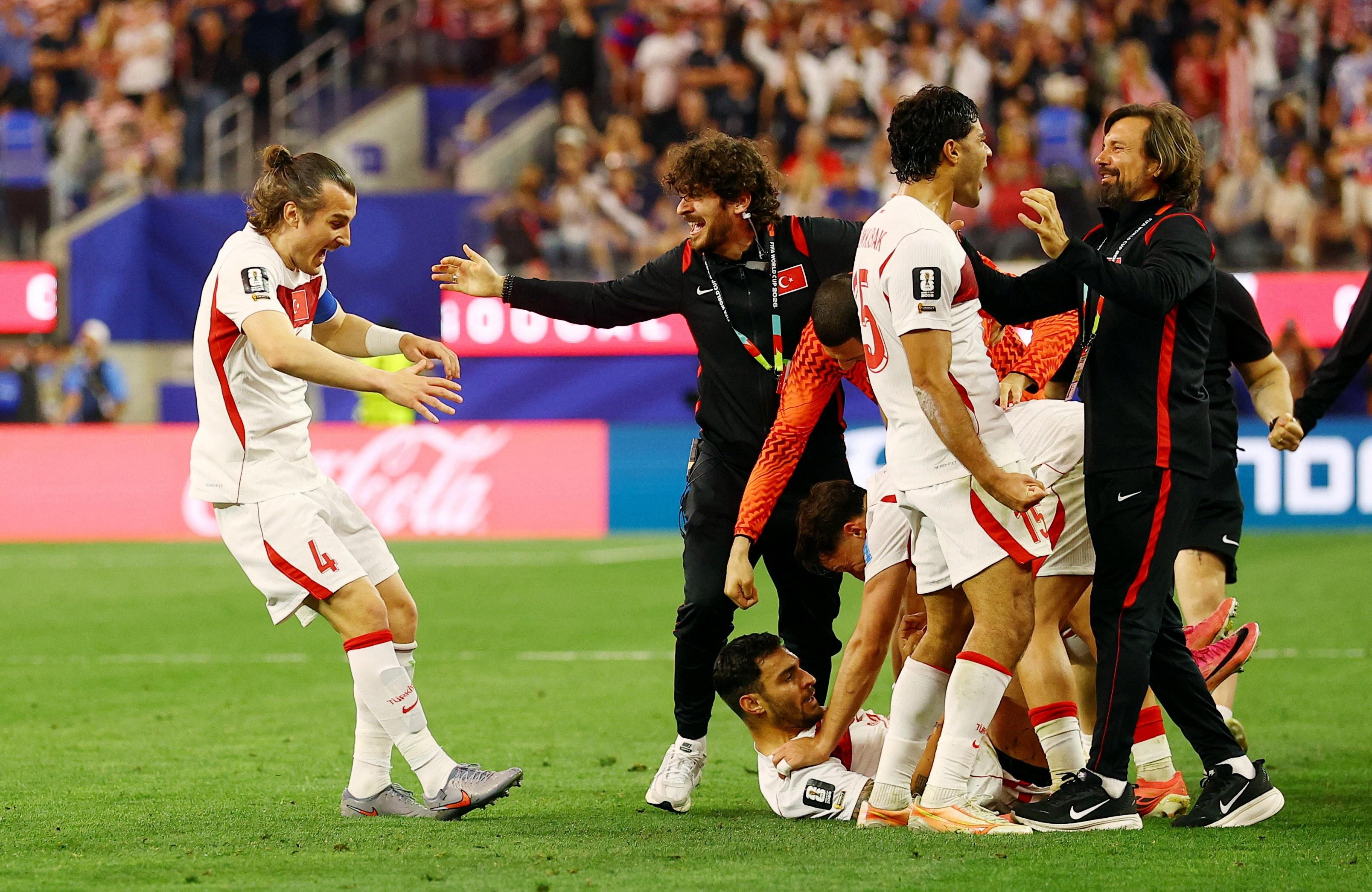 FIFA World Cup: Turkey beat altered U.S. lineup with last-minute goal in group finale