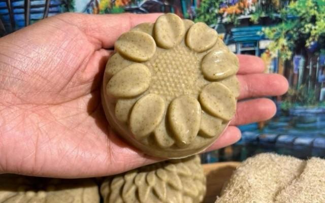 Bebot Simple Soap: A tribute to the 'gentle and cultured, yet strong and fearless' Filipino woman. Courtesy: The FilAm