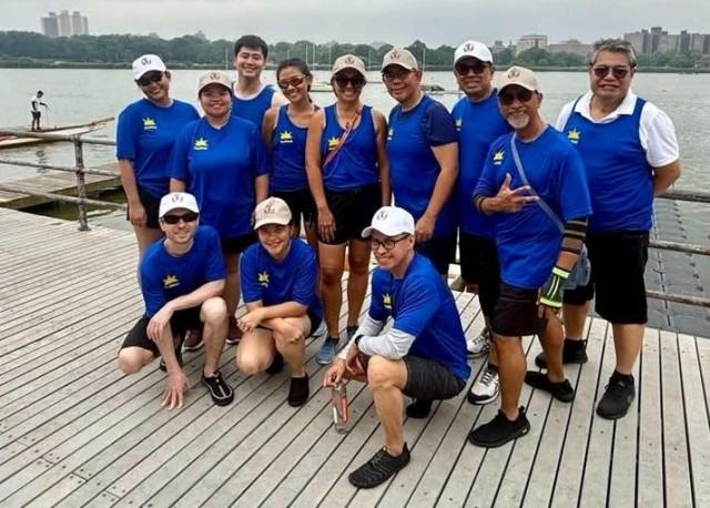The Dragon Boat Team. Courtesy: The FilAm