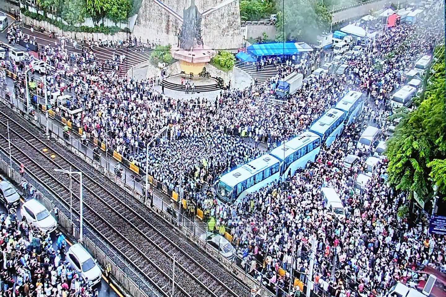 DILG orders PNP to exercise maximum tolerance at Edsa Iglesia ni Cristo rally