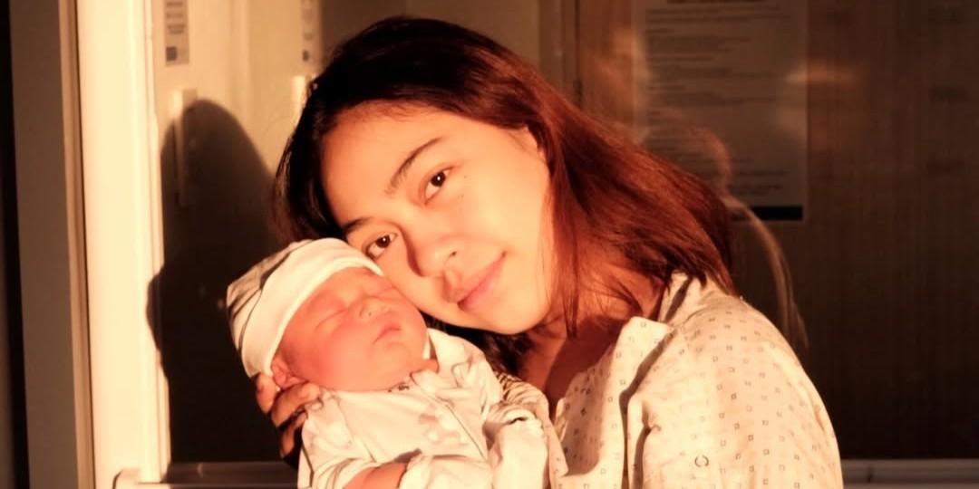 Mariane Osabel gives birth to first child