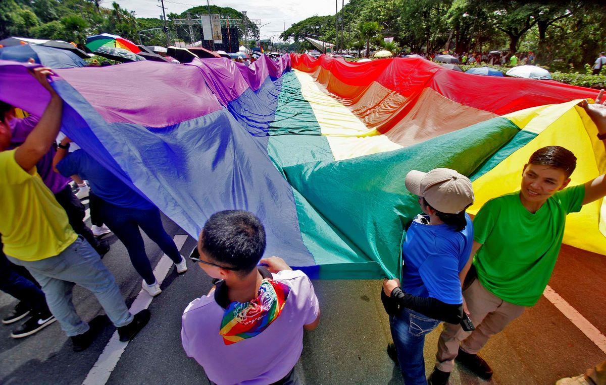 PH records 561,000 crowd estimate in 'LoveL4ban' Pride events