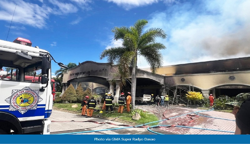 Convention center sa Davao City, nasunog ilang oras matapos tumama ang lindol sa Mindanao