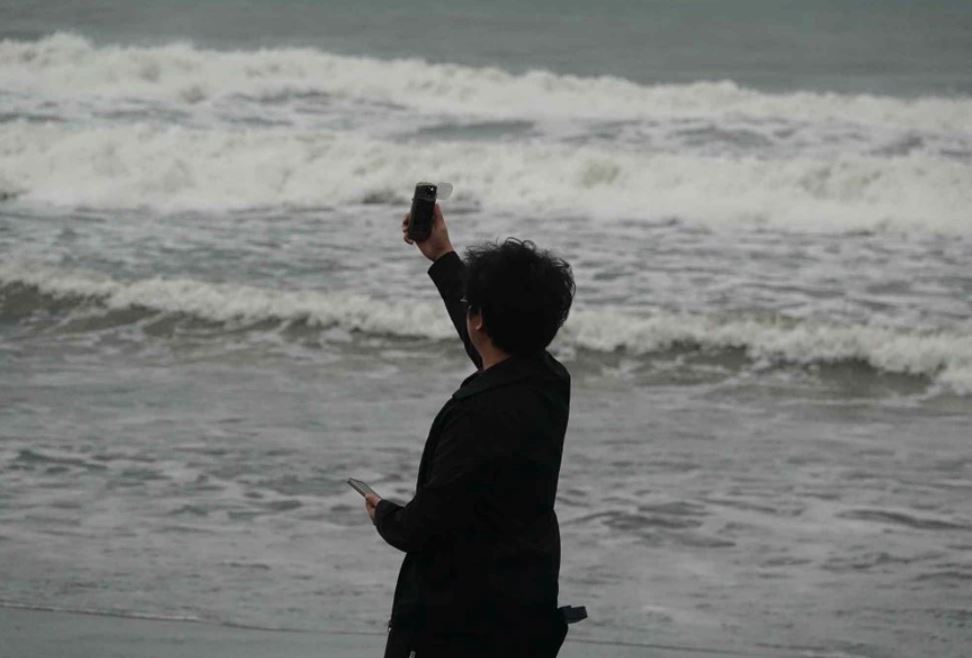 What Are Storm Chasers And Why Do They Matter When Typhoons Strike 