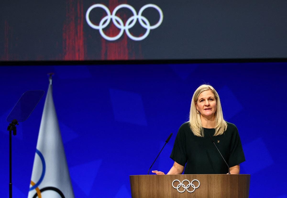 IOC lifts Russia suspension, athletes to return to international competitions