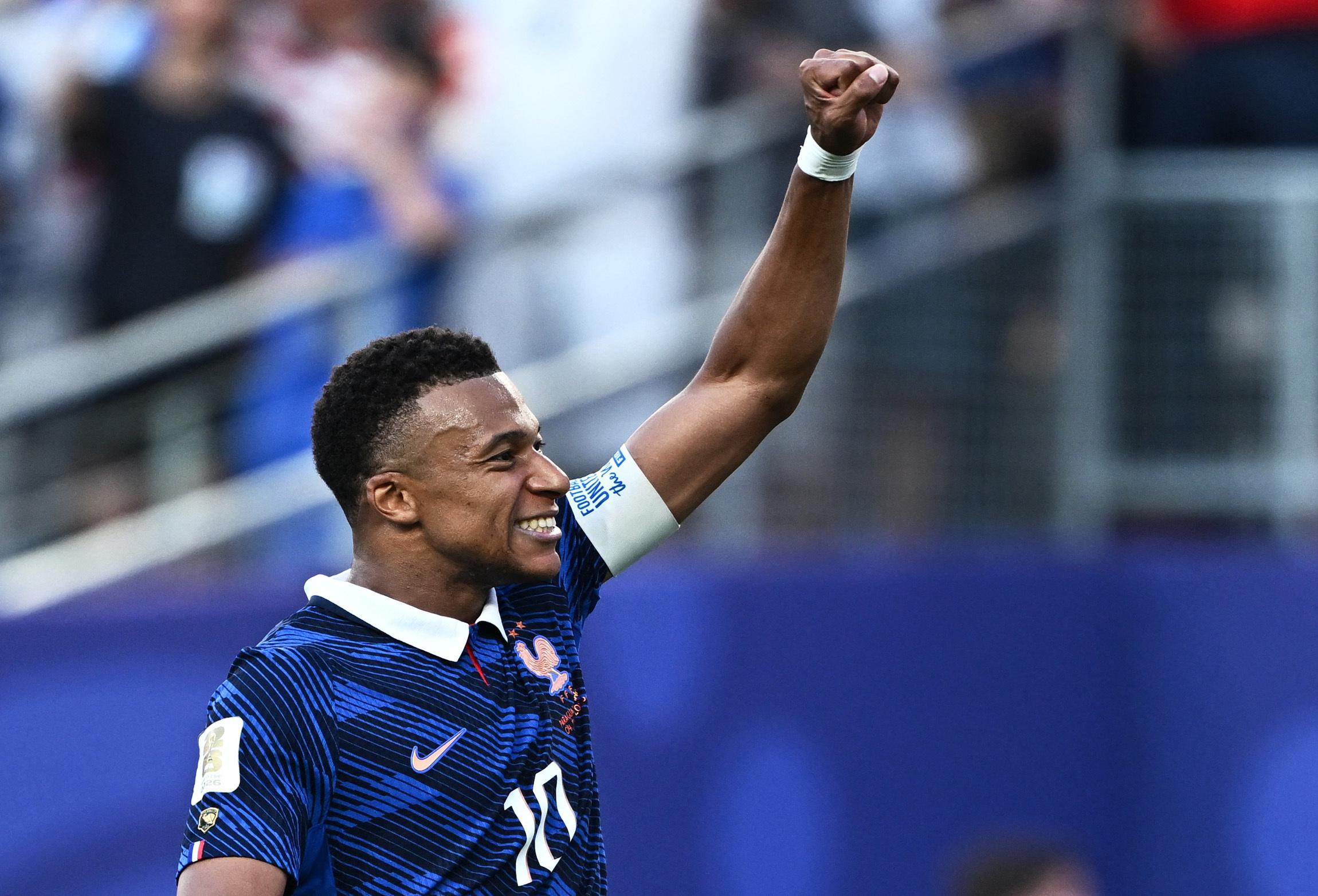FIFA World Cup: Mbappe keeps cool as France survive furnace against Paraguay