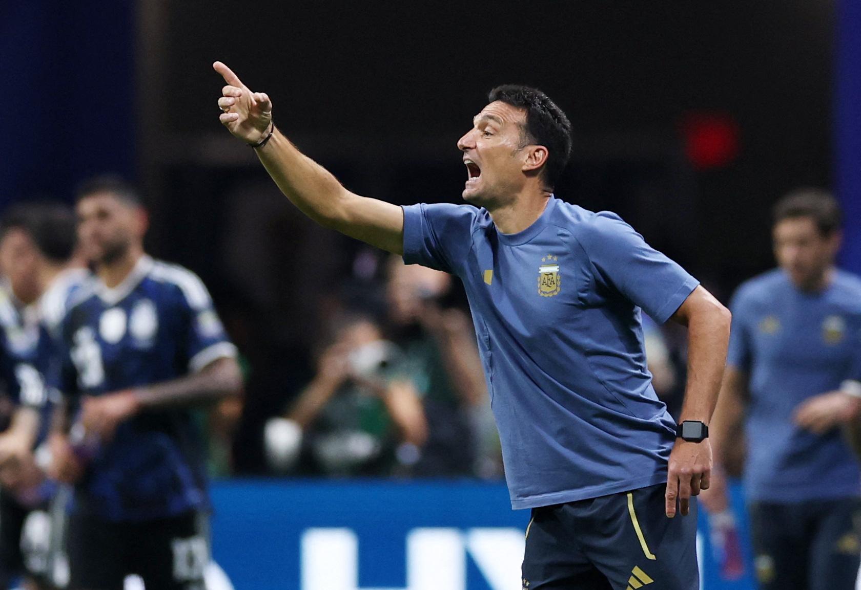 Fans drive us to want another World Cup triumph, says Argentina's Scaloni
