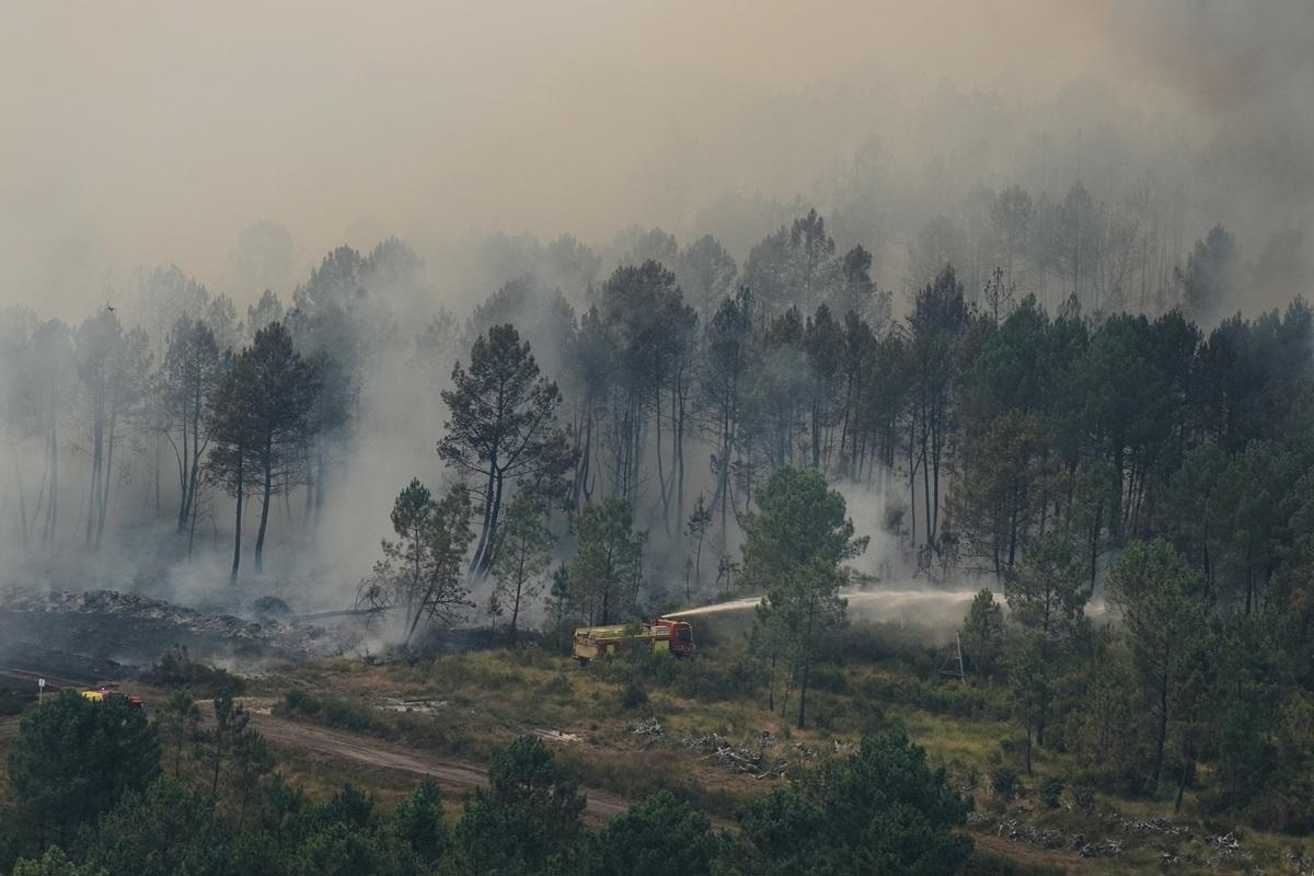 France, Spain make headway against huge blazes as new heatwave looms