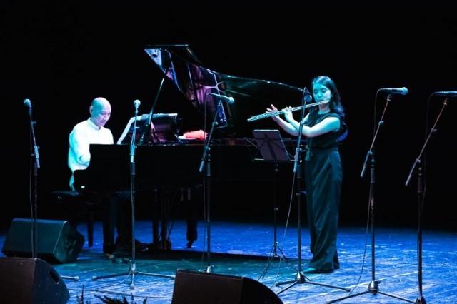 Filipino flutist Jean Clarizz Petrasanta performing Antonio Molina's Hating Gabi, accompanied on the piano by Philip Mabunga. Photo: Gilmar Taebas