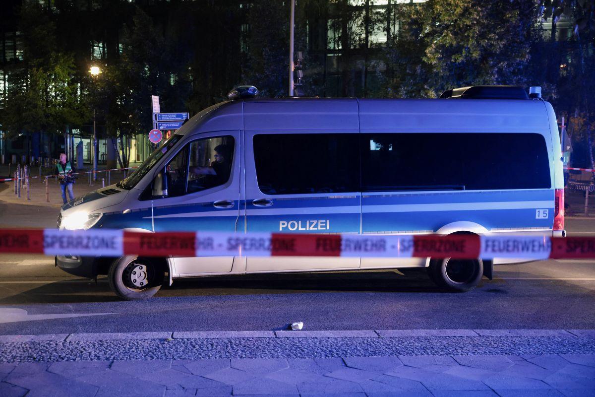 1 killed, at least 17 injured in Berlin Pride festival