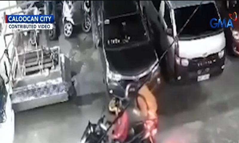 Motorcycle rider robbed, stabbed with ice pick by passenger in Caloocan City