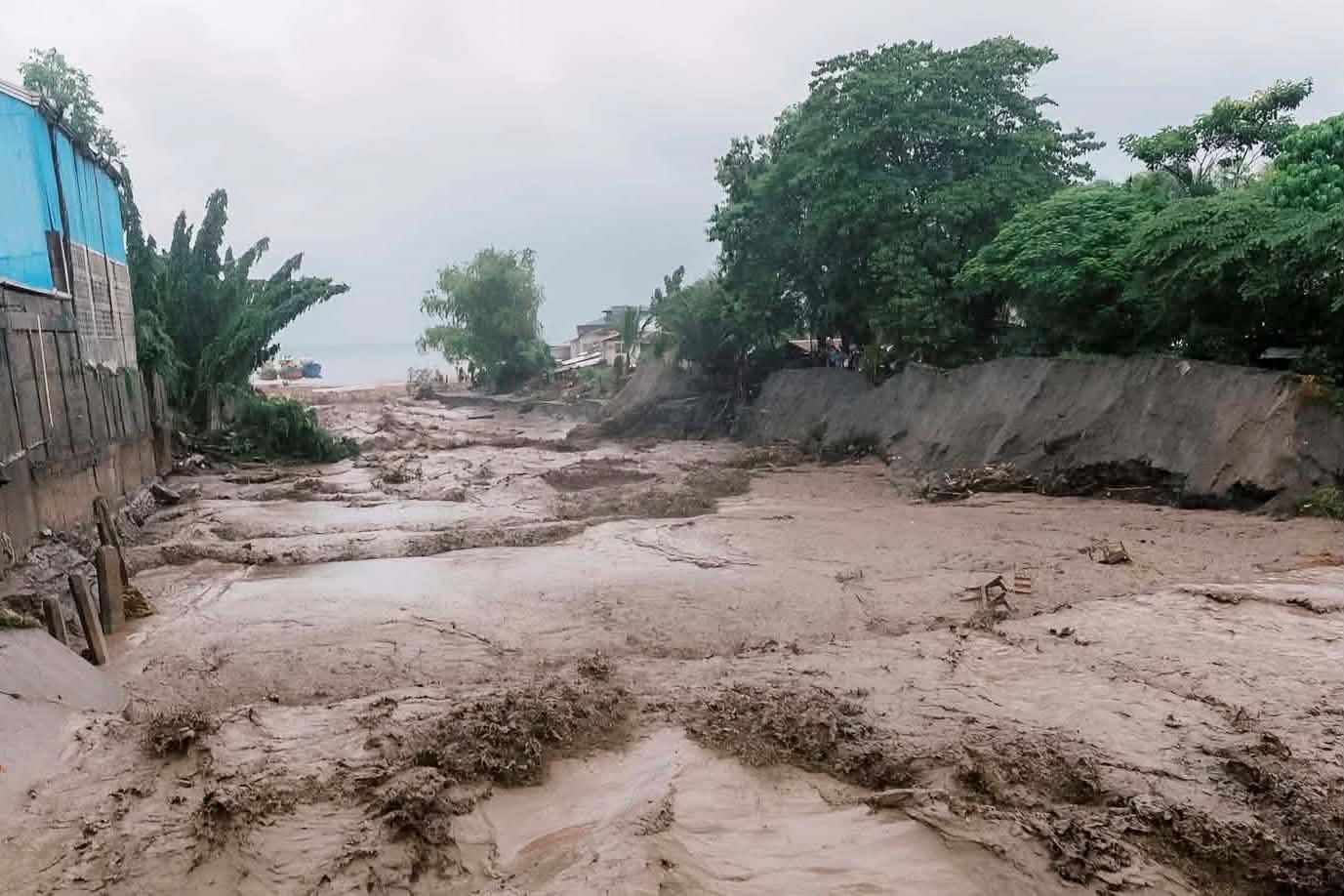 Over 300 families affected by flooding in SOCCSKSARGEN, Zamboanga City