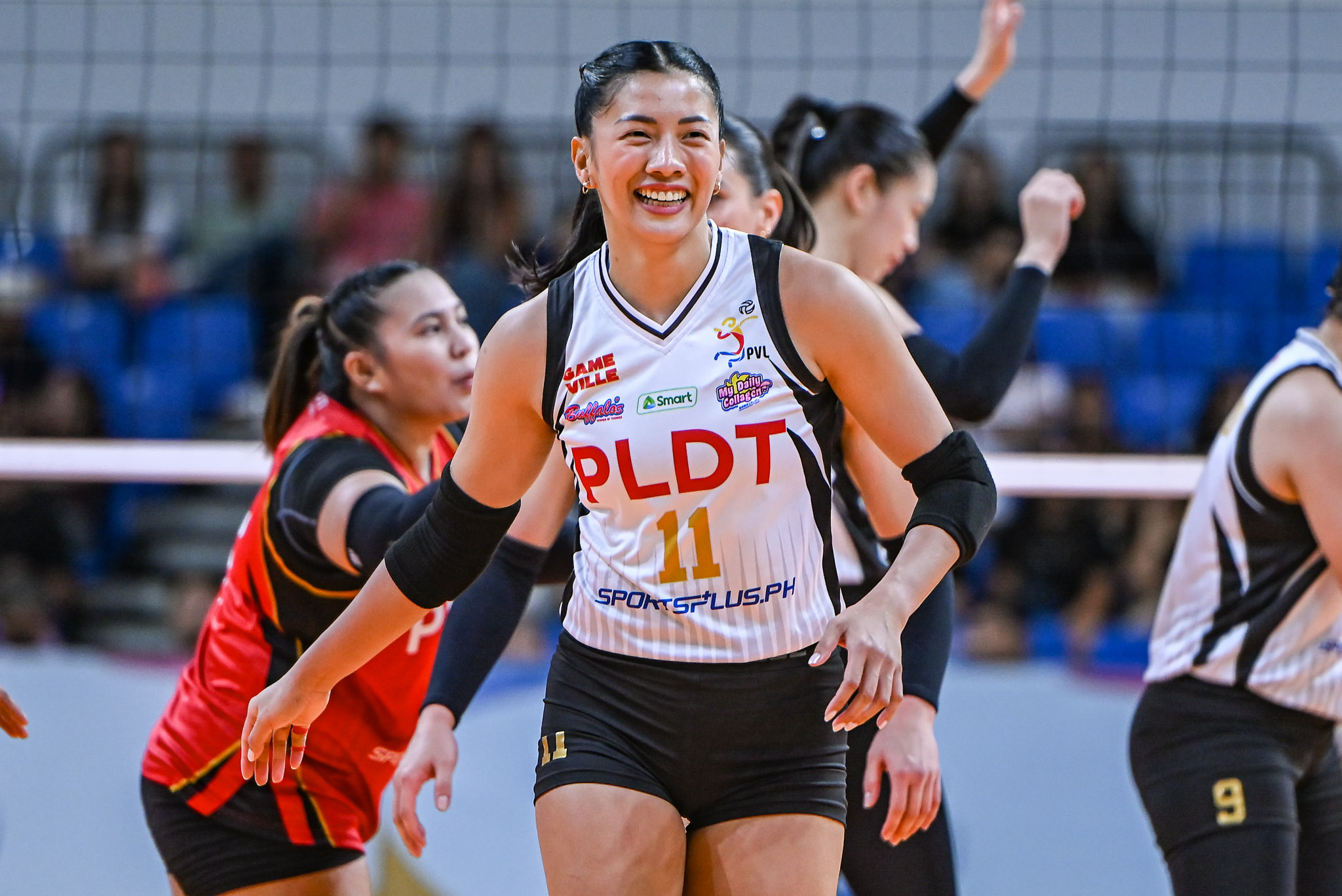 PLDT turns back Choco Mucho to open PVL On Tour run