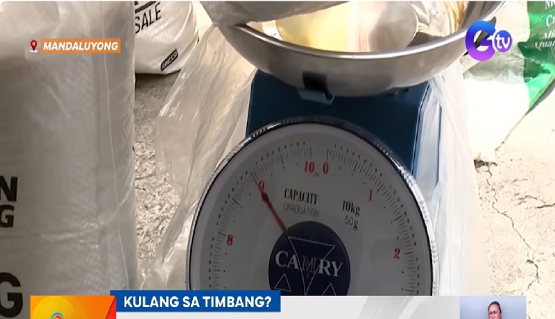 Ilang taga-Mandaluyong, nagreklamong kulang sa timbang ang ipinamigay na tig-10kg na bigas