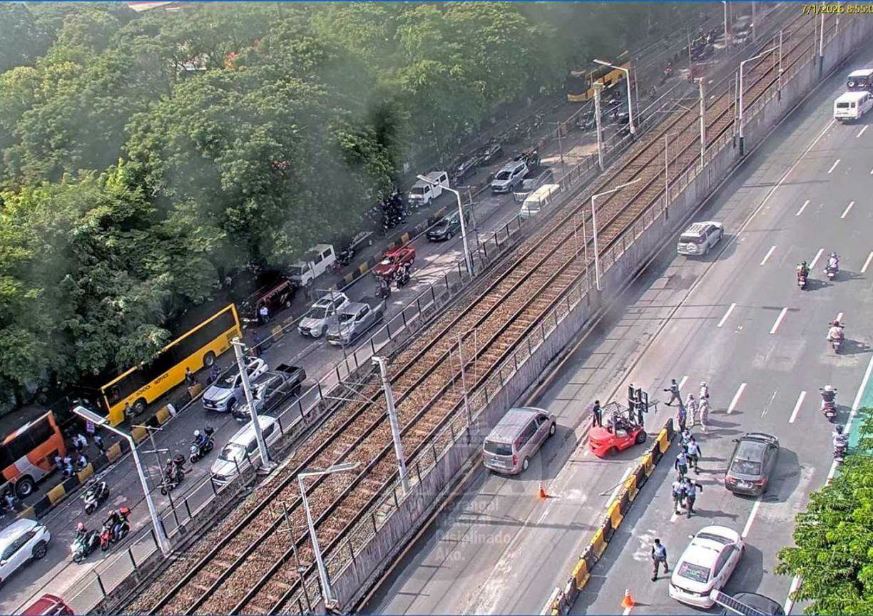 MMDA: 3 lanes of EDSA northbound, southbound now open to traffic 