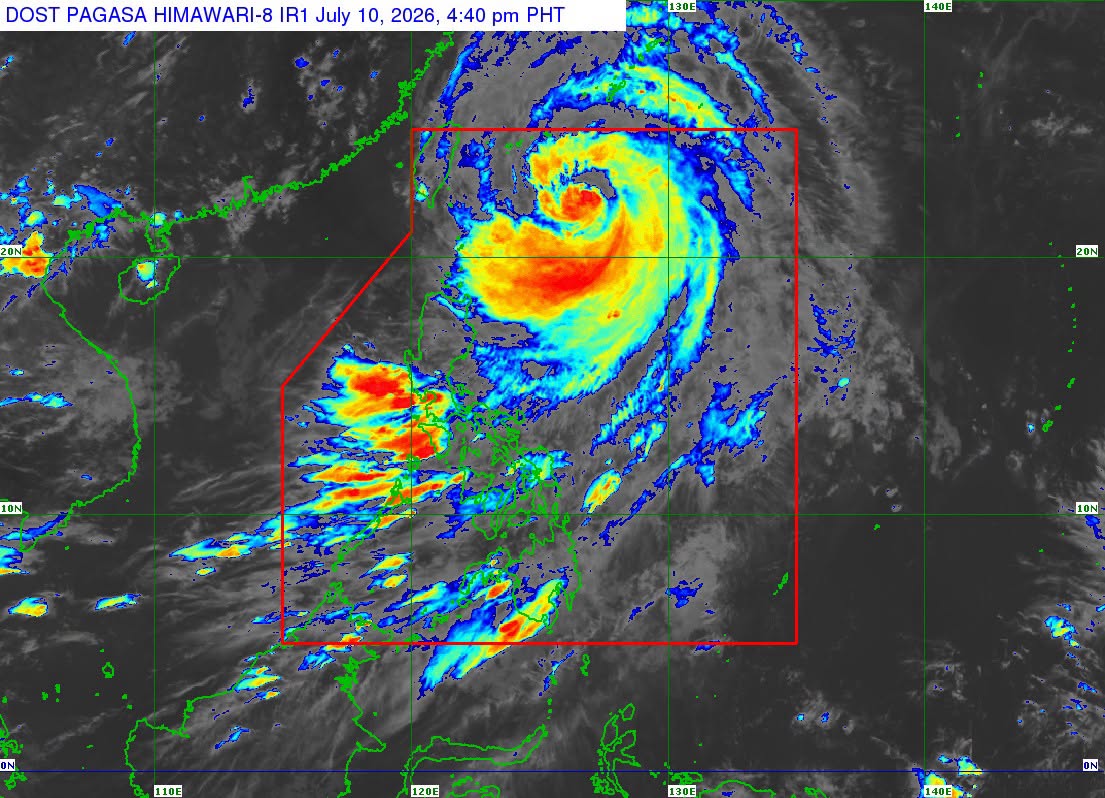 Typhoon Inday heads toward southern Japan