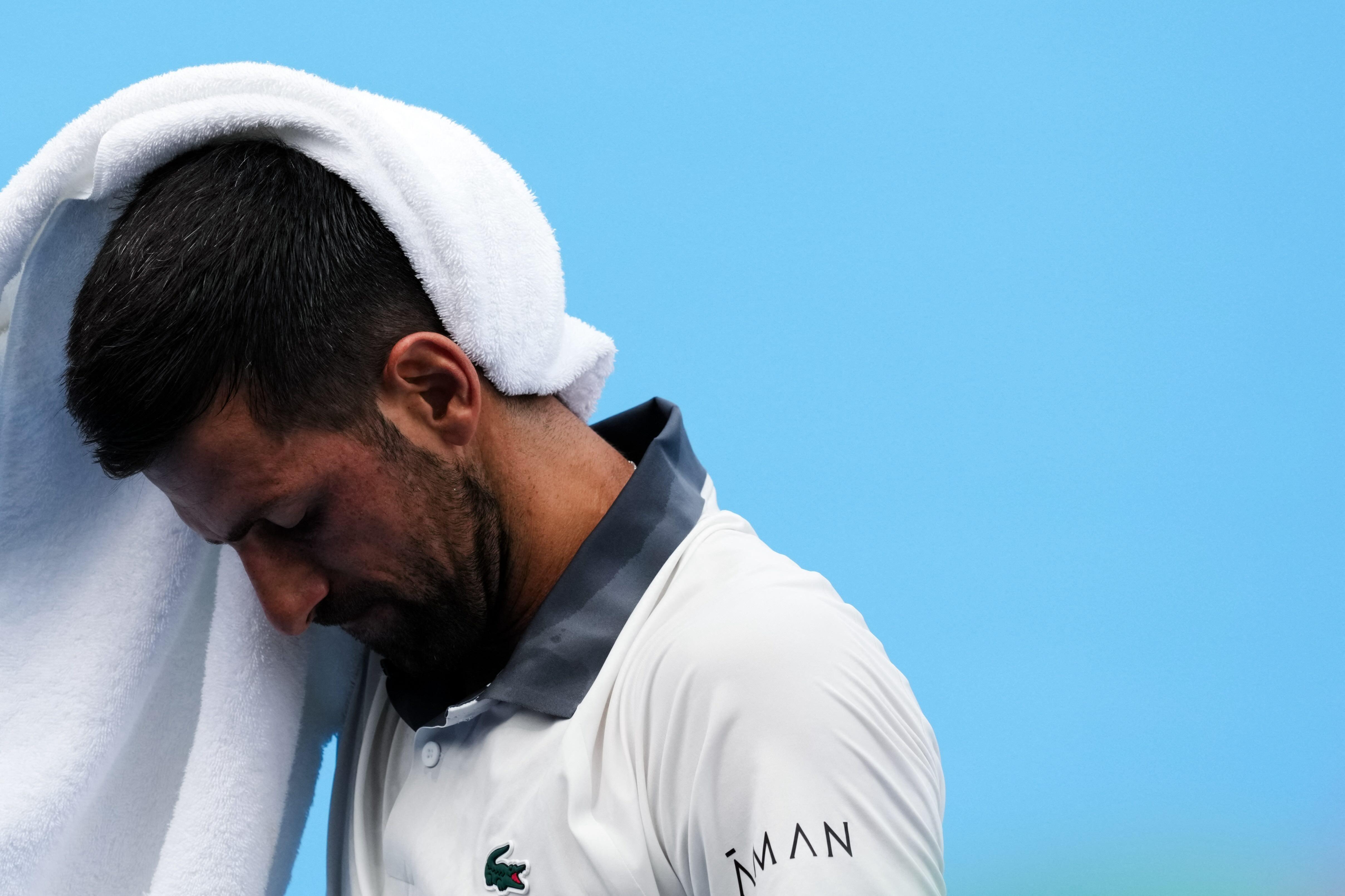 Djokovic falls in Cincinnati heat in first match since Wimbledon