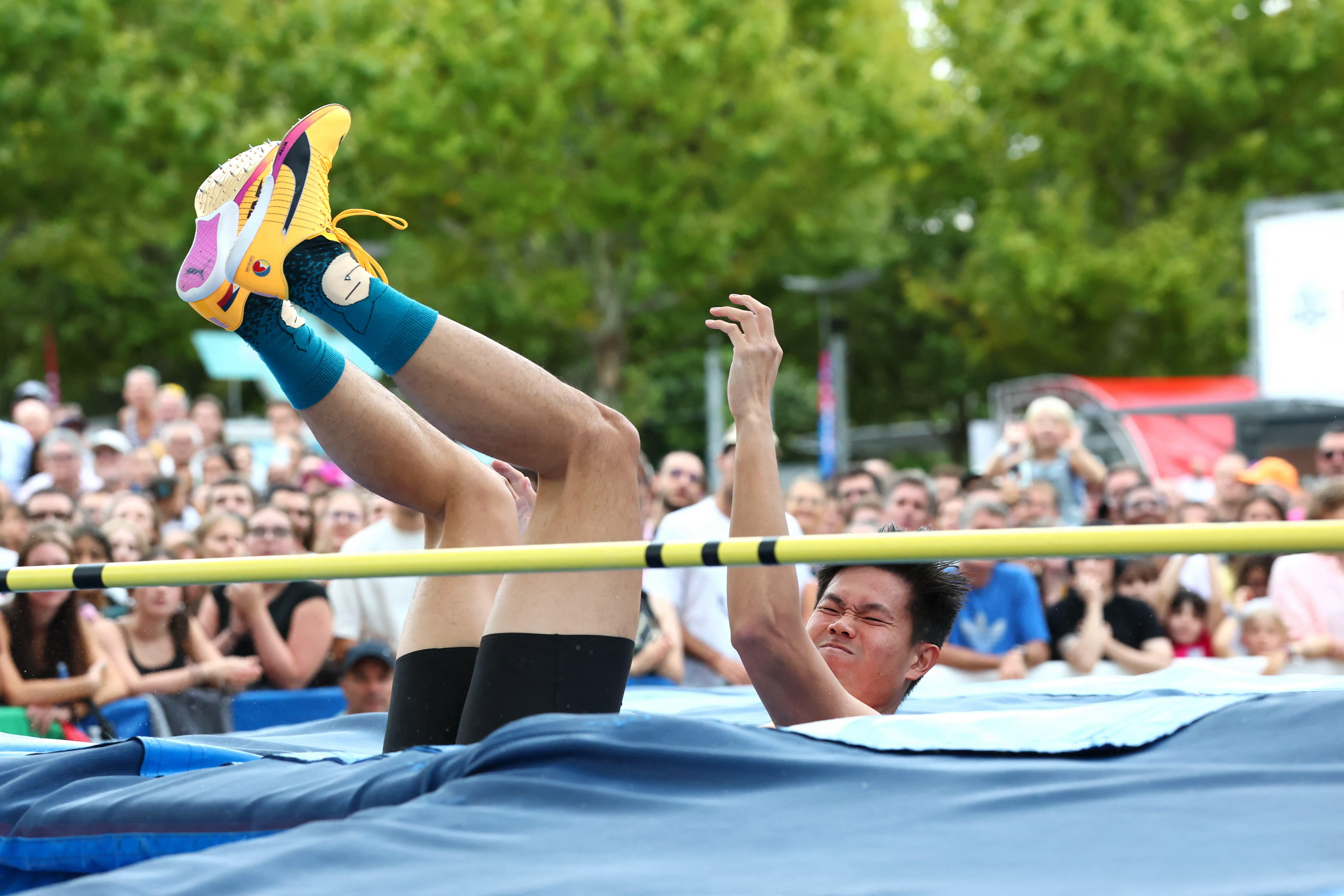 Obiena places 6th, Duplantis rules Lausanne leg of Diamond League