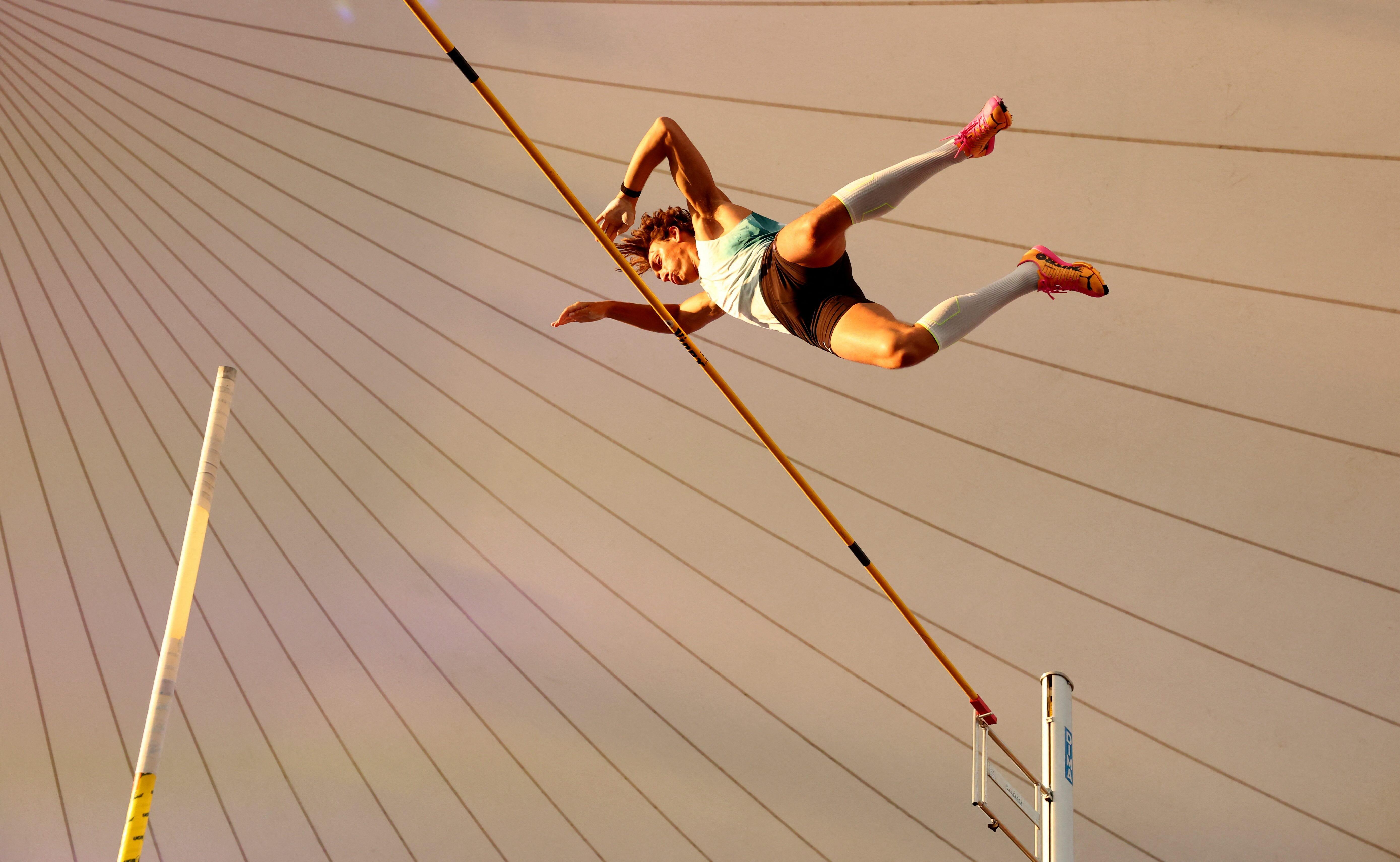 Duplantis soars to victory in Lausanne, falls short of world mark