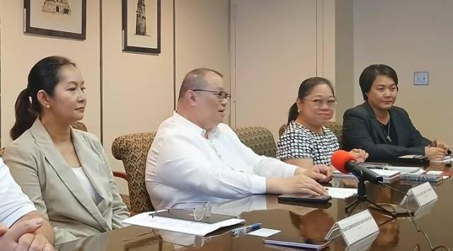 Trade Commissioner Alma Argayoso (far left) answers questions during Media Hour with Consul General Senen Mangalile and other consular and government officials. Photo by: Marivir Montebon via The FilAm