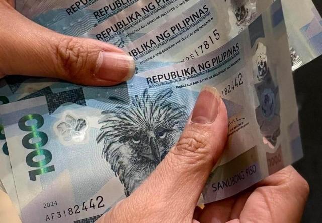 Peso sinks to new all-time low of P61.888 to US dollar
