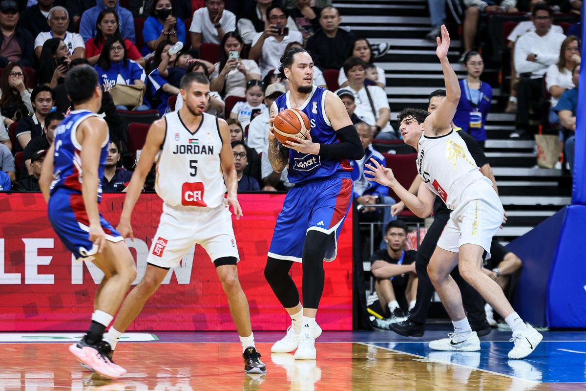 Tim Cone hails Kai Sotto’s point guard-like instincts in Gilas Pilipinas OT win vs. Jordan