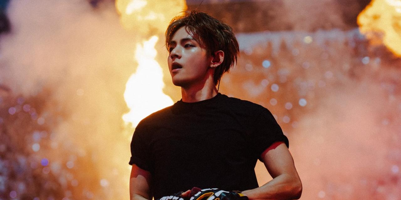 BTS' V reveals hearing problems 