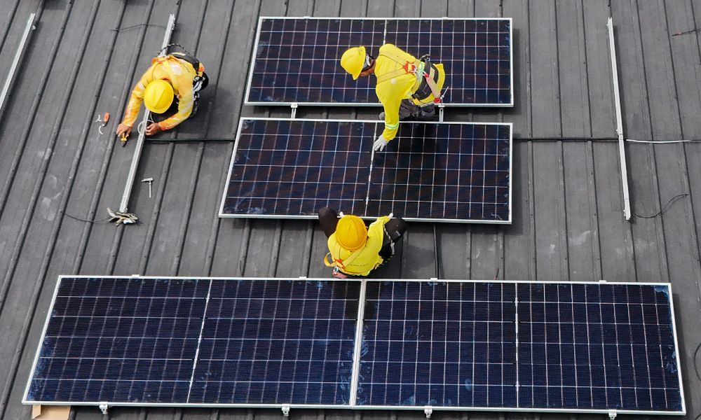Cheap solar panels and high power bills spur growth in Philippine rooftop solar