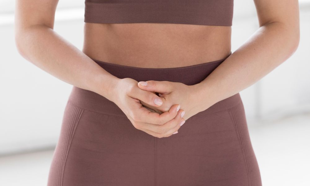 Can pelvic floor dysfunction happen to women who haven't experienced childbirth? 