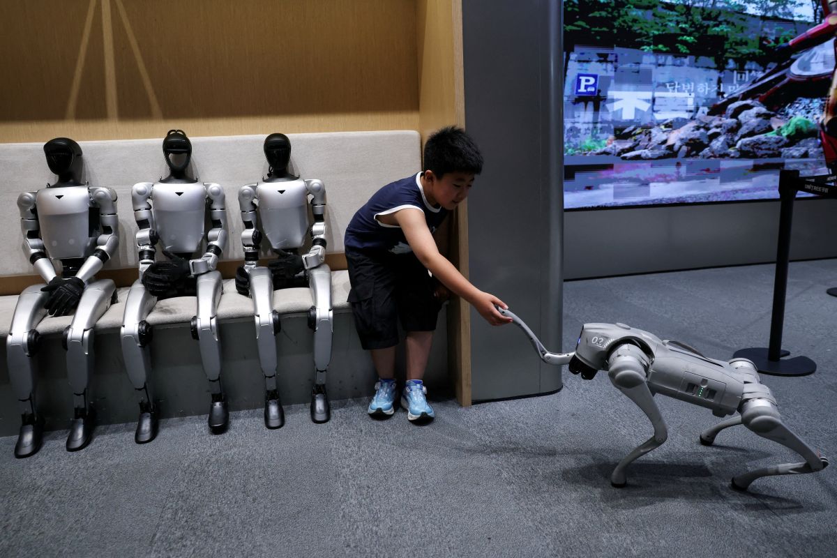 China's Unitree unveils 'Superman' robot as fervor builds ahead of Shanghai debut